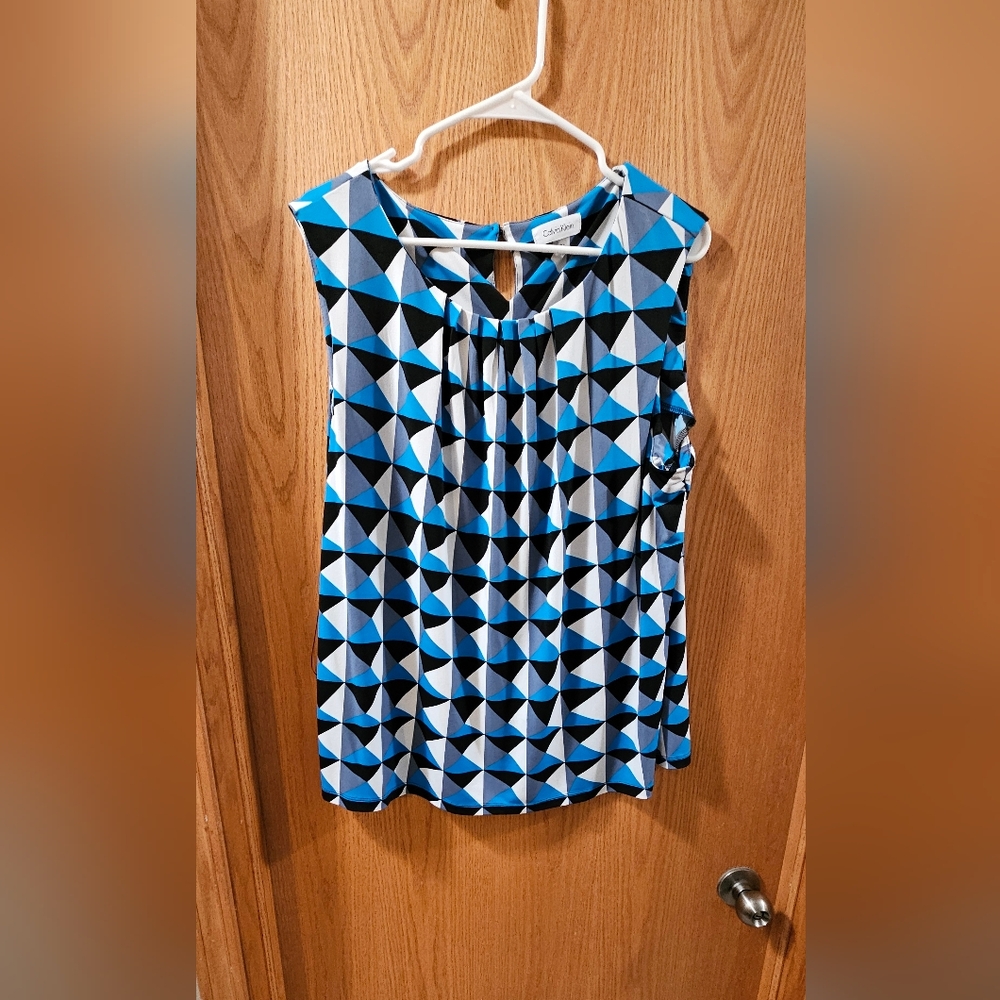 NWOT Calvin Klein geometric print sleeveless shell